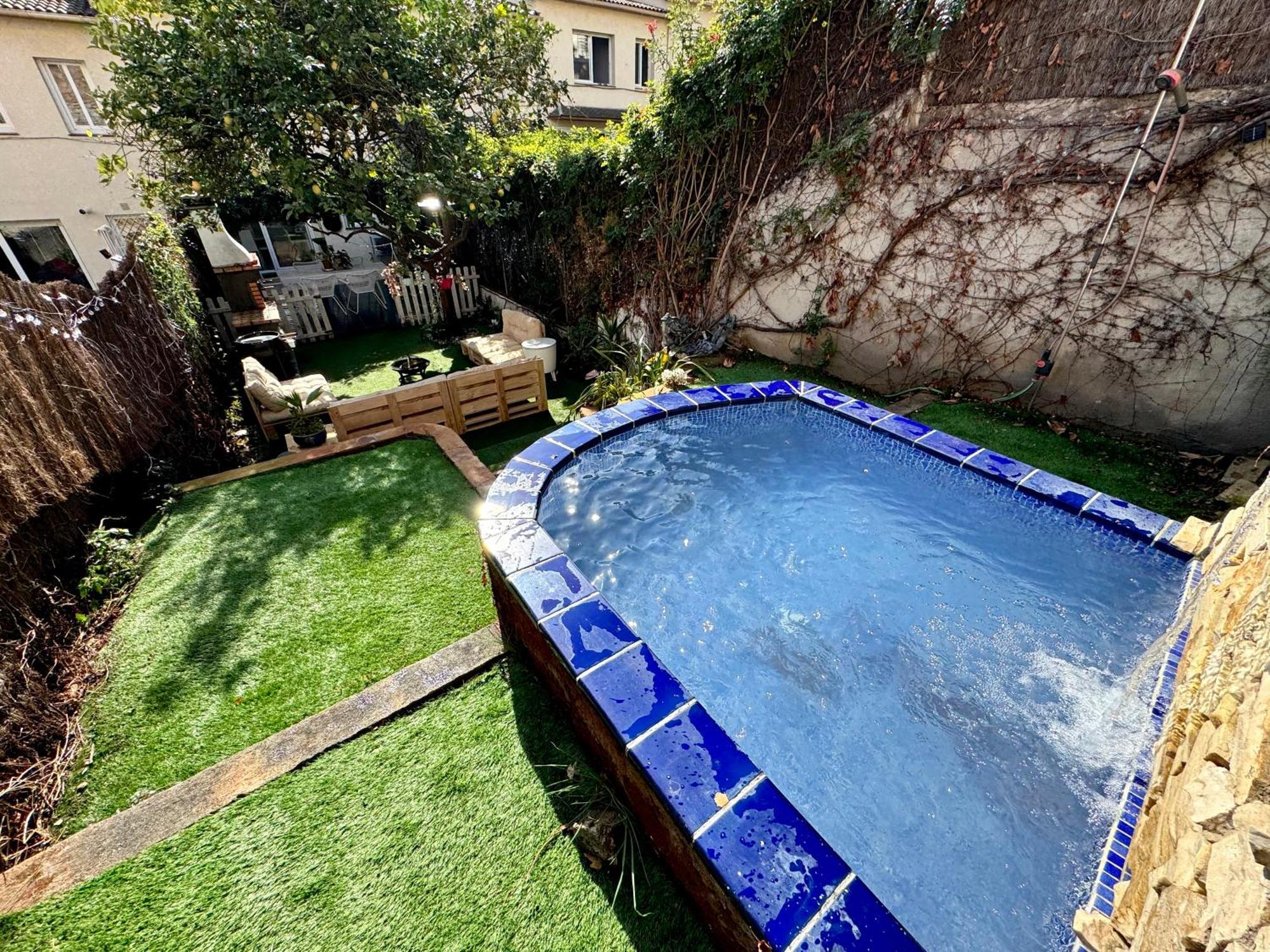 Casa En Junto A Playa Y Tren Hébergement de vacances El Masnou